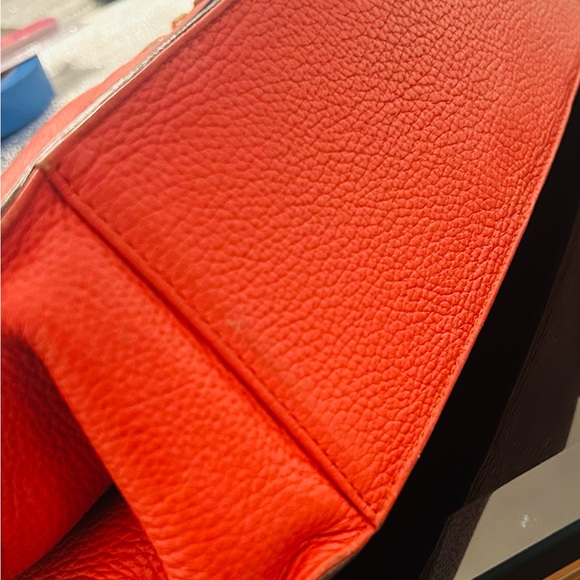 MCM Red Leather Shoulder Bag with Gold Chain - Picture 4 of 4